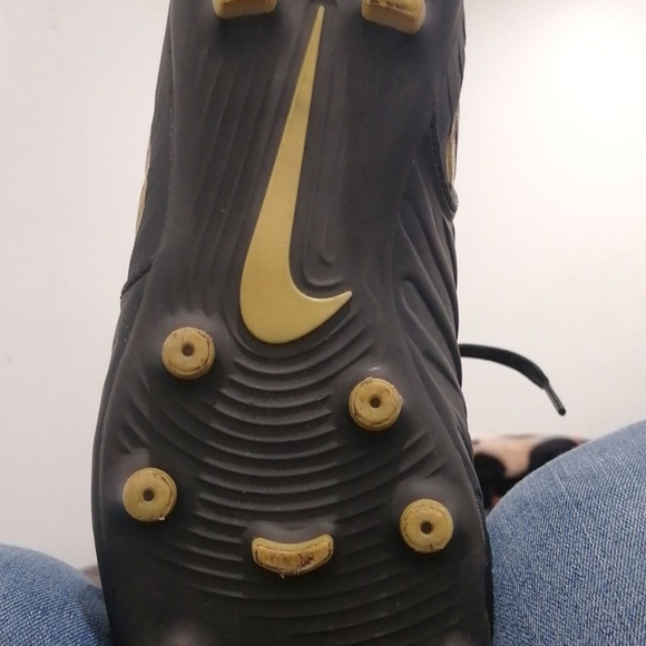 Shose Nicke in soccer football - Picture 2 of 5